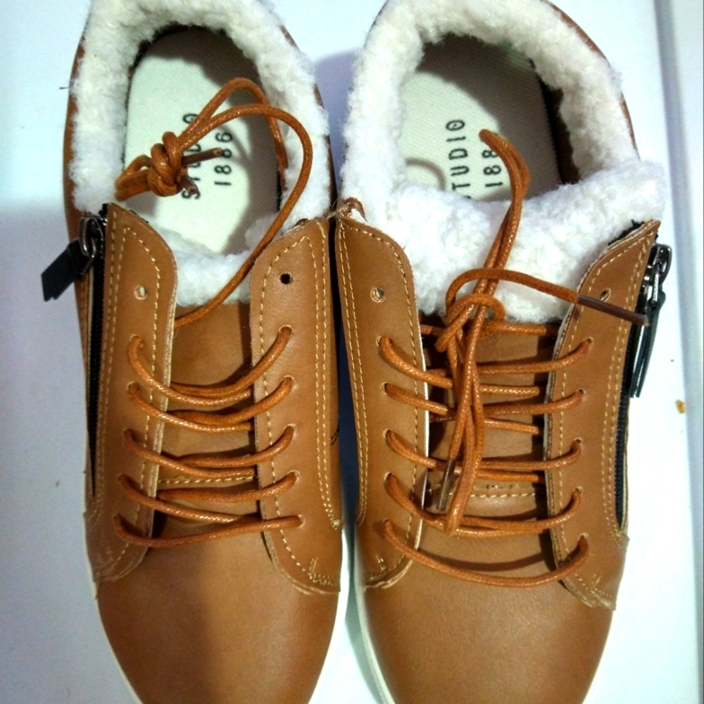 Size 10 Faux leather sneakers with zipper on the side